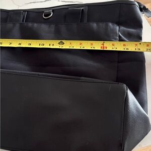 Black Women's Tote Bag